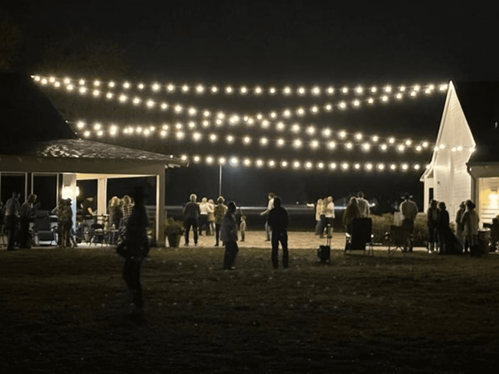outdoor event lighting