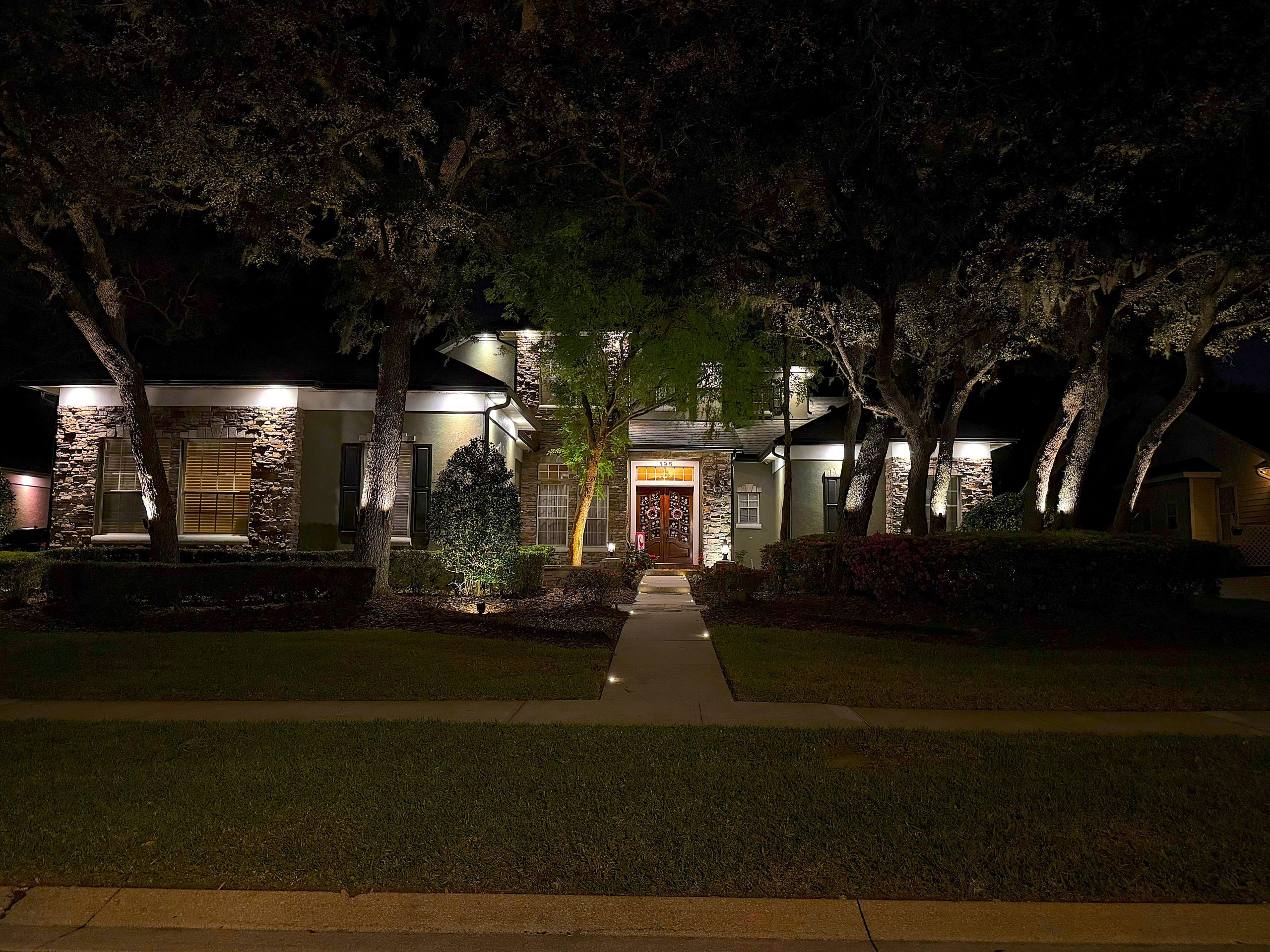 Residential landscape lighting